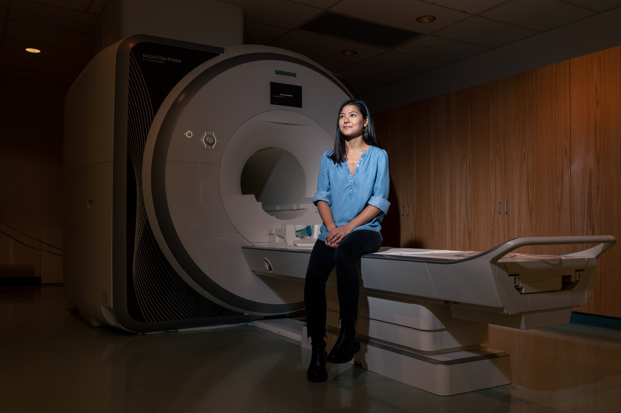 Elle sitting on MRI